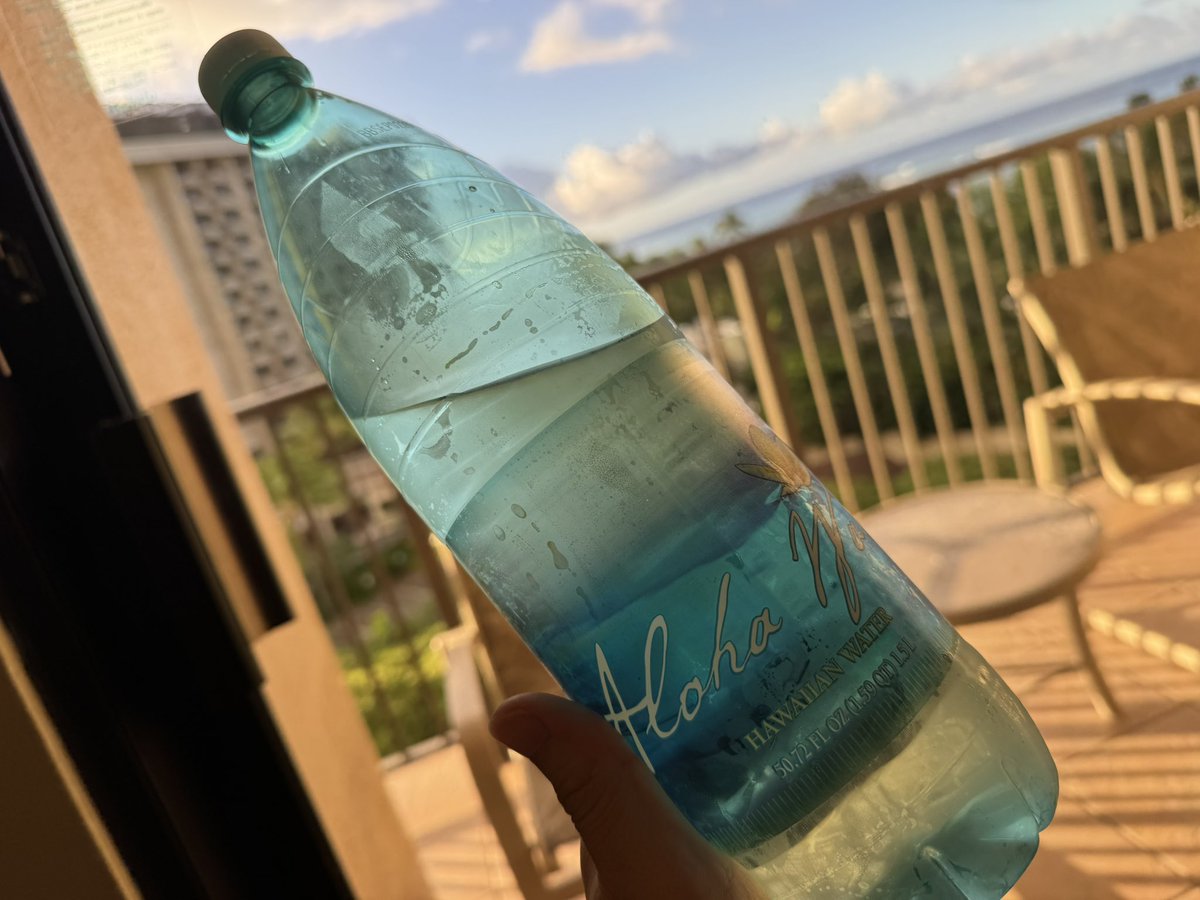 so_su_uu's tweet photo. おはようございます。これから旅立ちます。 https://t.co/aKqQsFgTpd