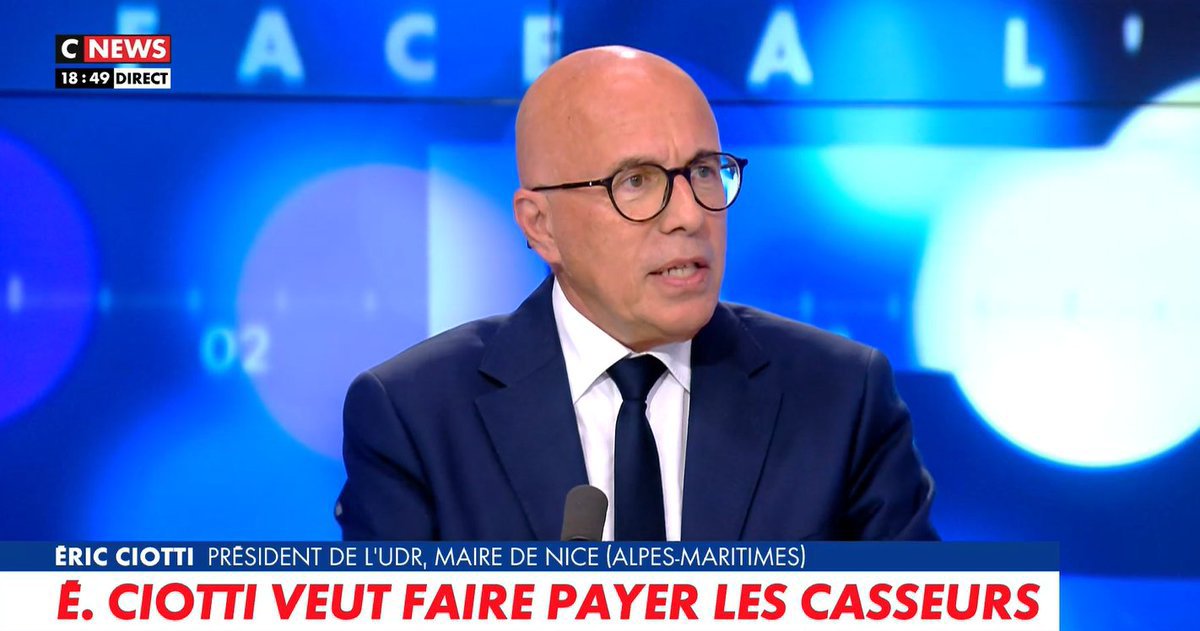 Arnaudrobemj's tweet photo. Eric Ciotti demande la révocation du maire de Saint-Denis Bally Bakayoko par le conseil des ministres qui a selon lui, ce pouvoir.
C'est un officier de police judiciaire, représentant de l'Etat qui incite à la violence.
👏👏👏 https://t.co/S2jv2uvm7P