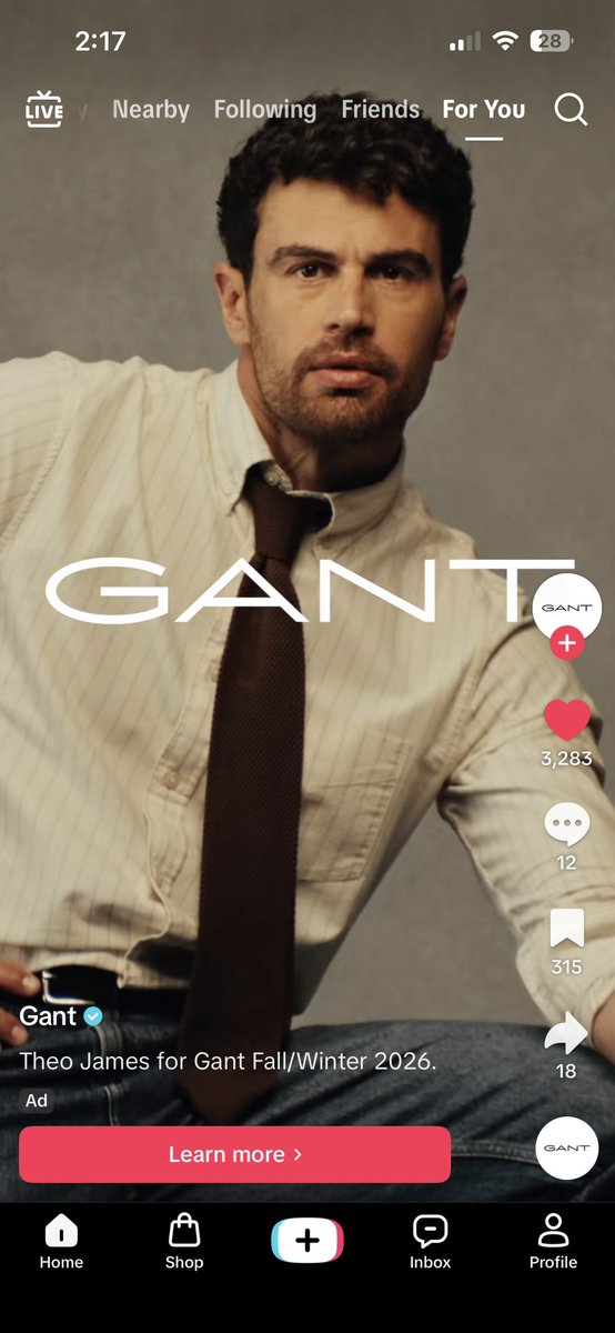 janathhh's tweet photo. What a great time to be alive, because I get Theo James Ads’ on rotation 💋 https://t.co/QH9NwaNZco