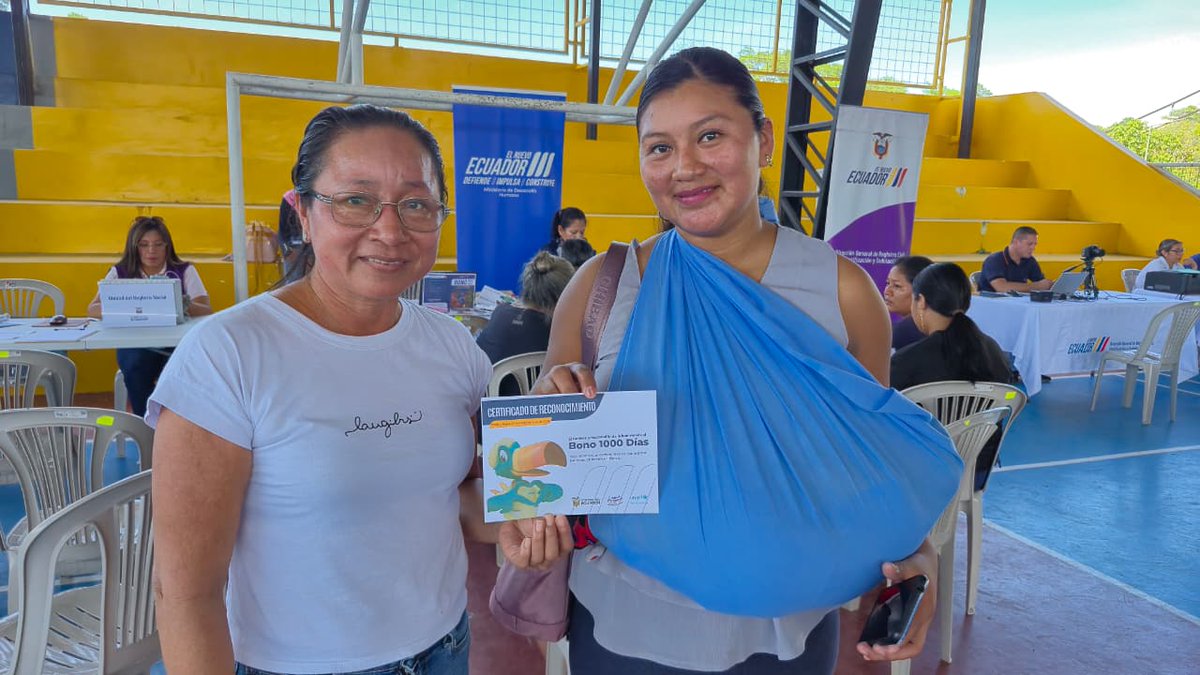 Zona2MTDH's tweet photo. 📍#Napo | Con la Brigada Social por el Nuevo Ecuador, llegamos a la parroquia Puerto Napo del cantón Tena, acercando los servicios del Estado a las familias de la Amazonía.
#MTDHEnTerritorio
#GobiernoDelEcuador https://t.co/3aoYO8tXMD