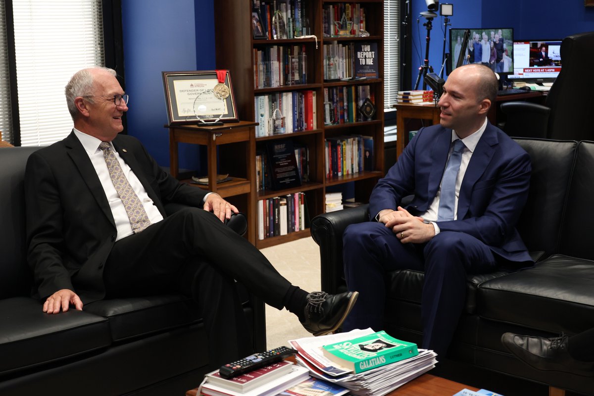 SenKevinCramer's tweet photo. Great to meet with fellow North Dakotan and @OpenAI President Greg Brockman to discuss artificial intelligence and our state’s energy excellence. https://t.co/M6090dEWam