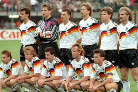 145Hunne's tweet photo. @MGGA2021h Meine Nationalmannschaft ! https://t.co/R3OOw6qdnR