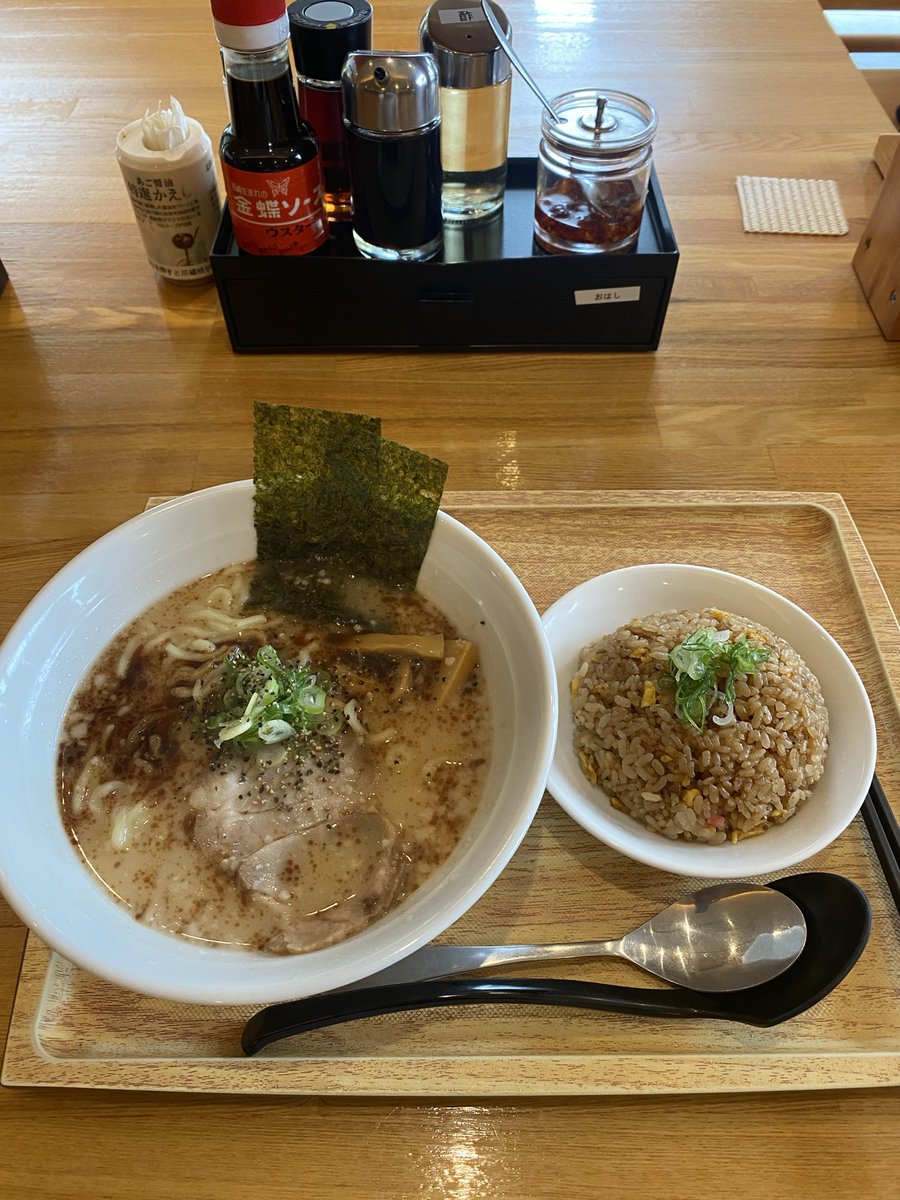 mm228425's tweet photo. #幸手
 #じげもんちゃんぽん
 #濃厚焦がしニンニクラーメン
45杯目/2026年
不覚にも、ちゃんぽん屋さんでラーメンを食べてしまった… https://t.co/ppwCf9hqPP