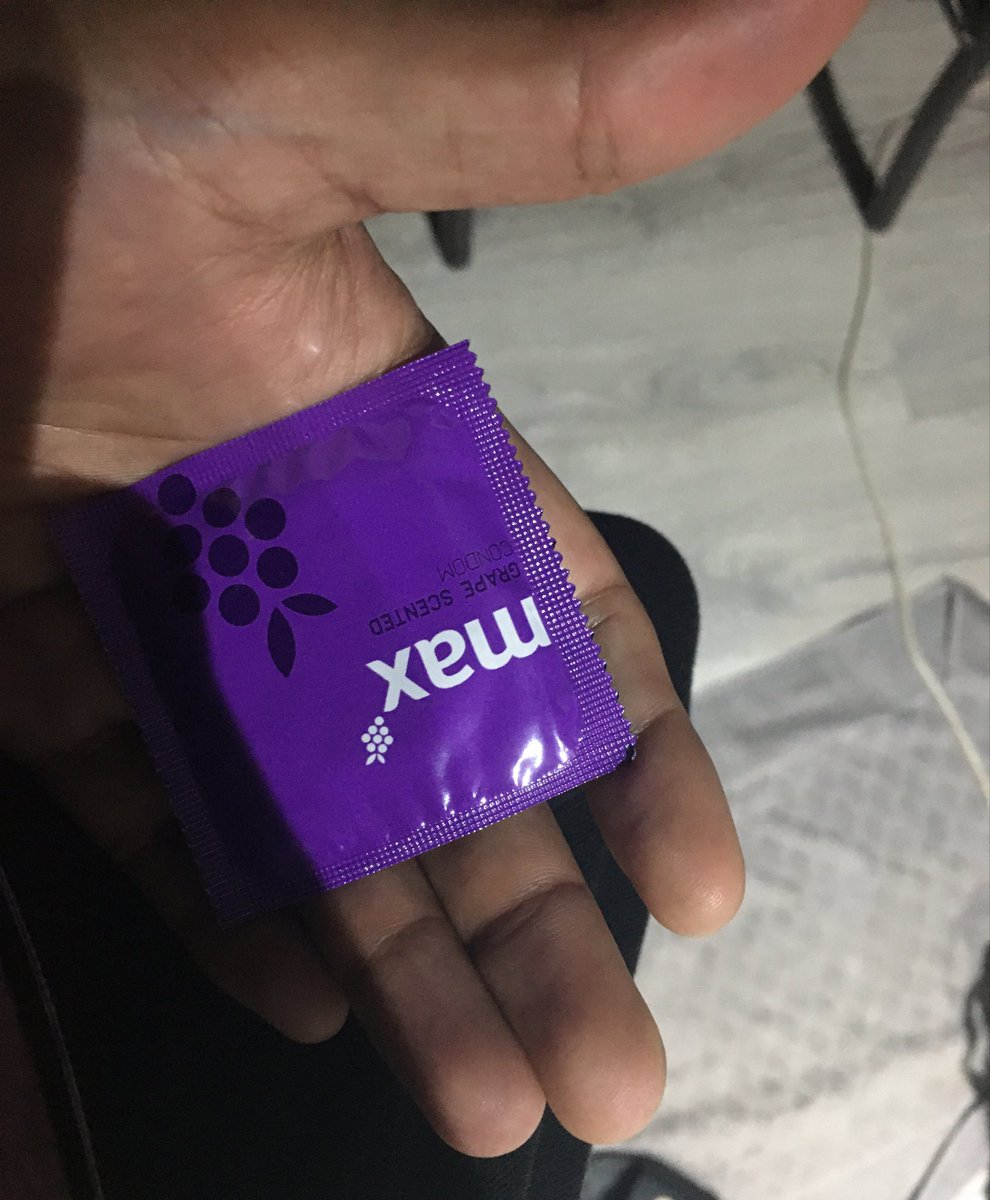 PervyaKitteN's tweet photo. Since yol sooo interested in the grape condoms lol 🍇🍇

#nsfwtwt #nsfw #dmsopen #sex #sexy #biceps #forcedsex #sumission #domination #sub #dom #painfulsex #cnc #titties https://t.co/fx5e4XylYR
