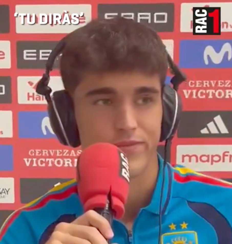 TouchlineX's tweet photo. 🚨🗣️ 𝗡𝗘𝗪: Pau Cubarsí admits Barça should need another CENTRE-BACK following Christensen’s injury:

"The position is well covered, and Gerard has shown that, but maybe now with Christensen’s injury we are missing another centre-back." https://t.co/M67ZIpze8t