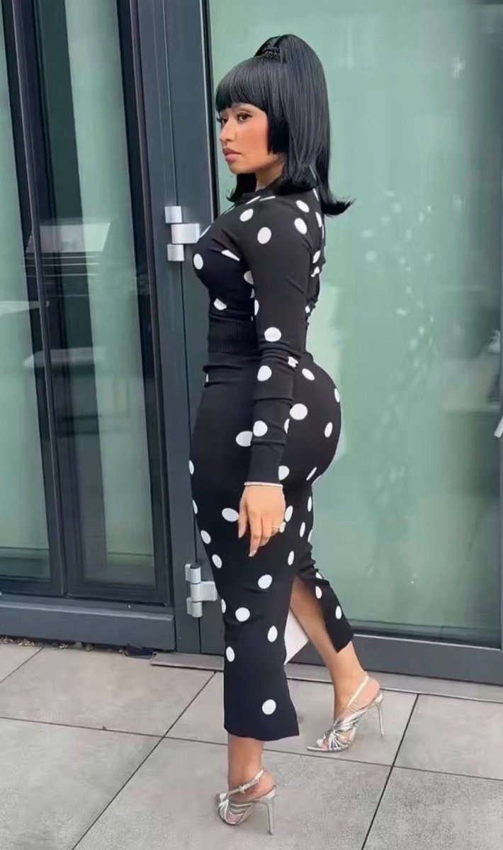 YSLONIKA's tweet photo. oh she’s tour ready ! 👀 https://t.co/jA8u6eIQkt