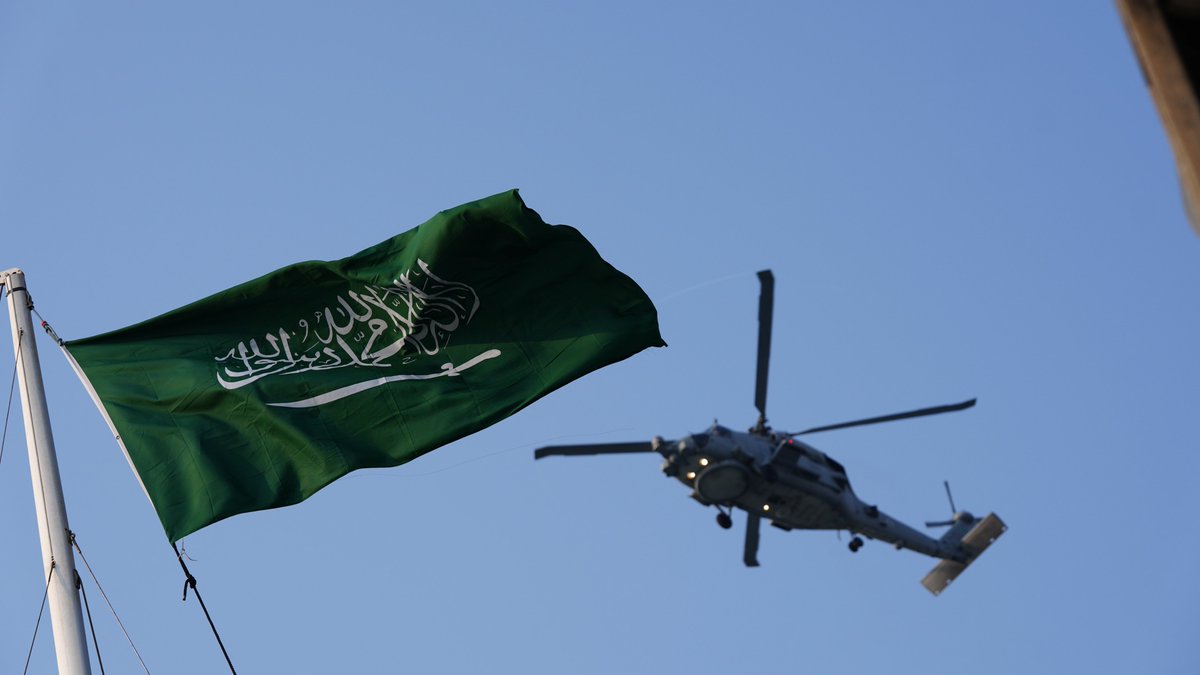 makkahregion's tweet photo. القوات البحرية تشارك في احتفالات #اليوم_الوطني_السعودي بجدة، بعروض بحرية وميدانية وفعاليات تفاعلية 🇸🇦⚓️ https://t.co/jFHdwyEUsr