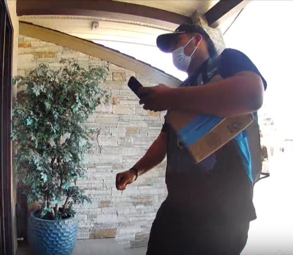 henrykleeKTVU's tweet photo. Guy dressed like @amazon delivery worker repeatedly knocks at door of Milpitas home. No answer. Half-hour later, 3 in Chevy Cruze pull up - and steal unbolted safe after struggling to fit it into car. Victim &amp; @Stolen911 PI speak out. @MilpitasPD investigating  4,5 p.m. @KTVU https://t.co/Go5BPPbZcP