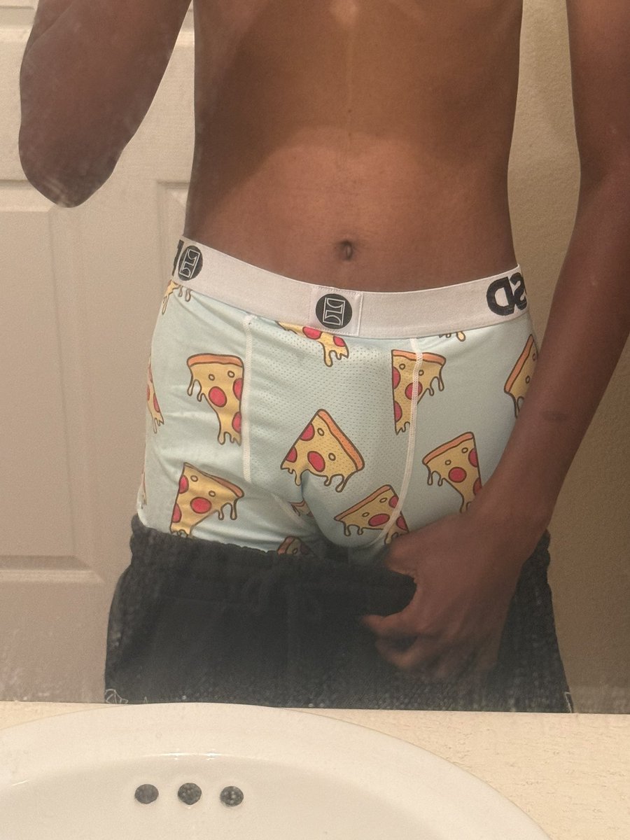 mrmidnight204's tweet photo. Should I post a nutting video? https://t.co/RAP3jnrGj7