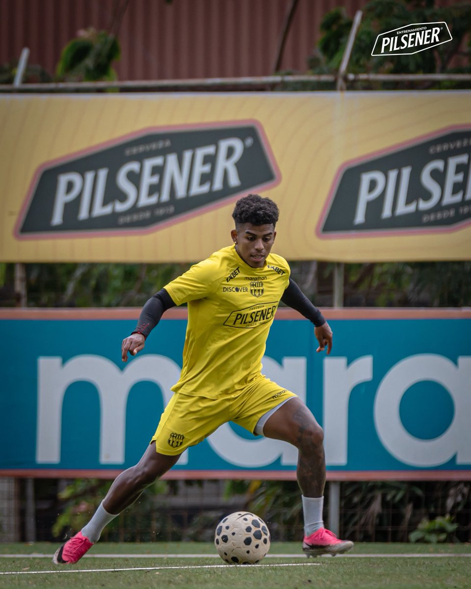 BarcelonaSC's tweet photo. Nuestro equipo culminó este jueves su tercera jornada de entrenamiento. 💪⚽

#VamosÍdolo #EntrenamientoPilsener https://t.co/QKjqBzAzxu