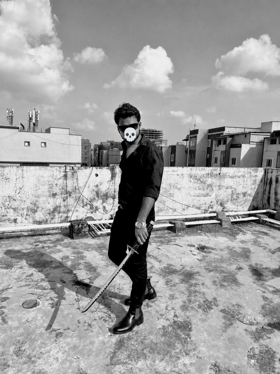 Shanksss03's tweet photo. 1 Year for the most celebrated movie in the history of telugu cinema 

Love you @PawanKalyan 🫂❤️
Thank you @Sujeethsign
Thank you @MusicThaman
#1YearForOG https://t.co/EjLQlpqHMh