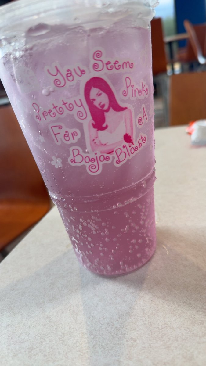 xronnielee's tweet photo. Olivia baja blast @oliviarodrigo https://t.co/5JmdlKLI8r