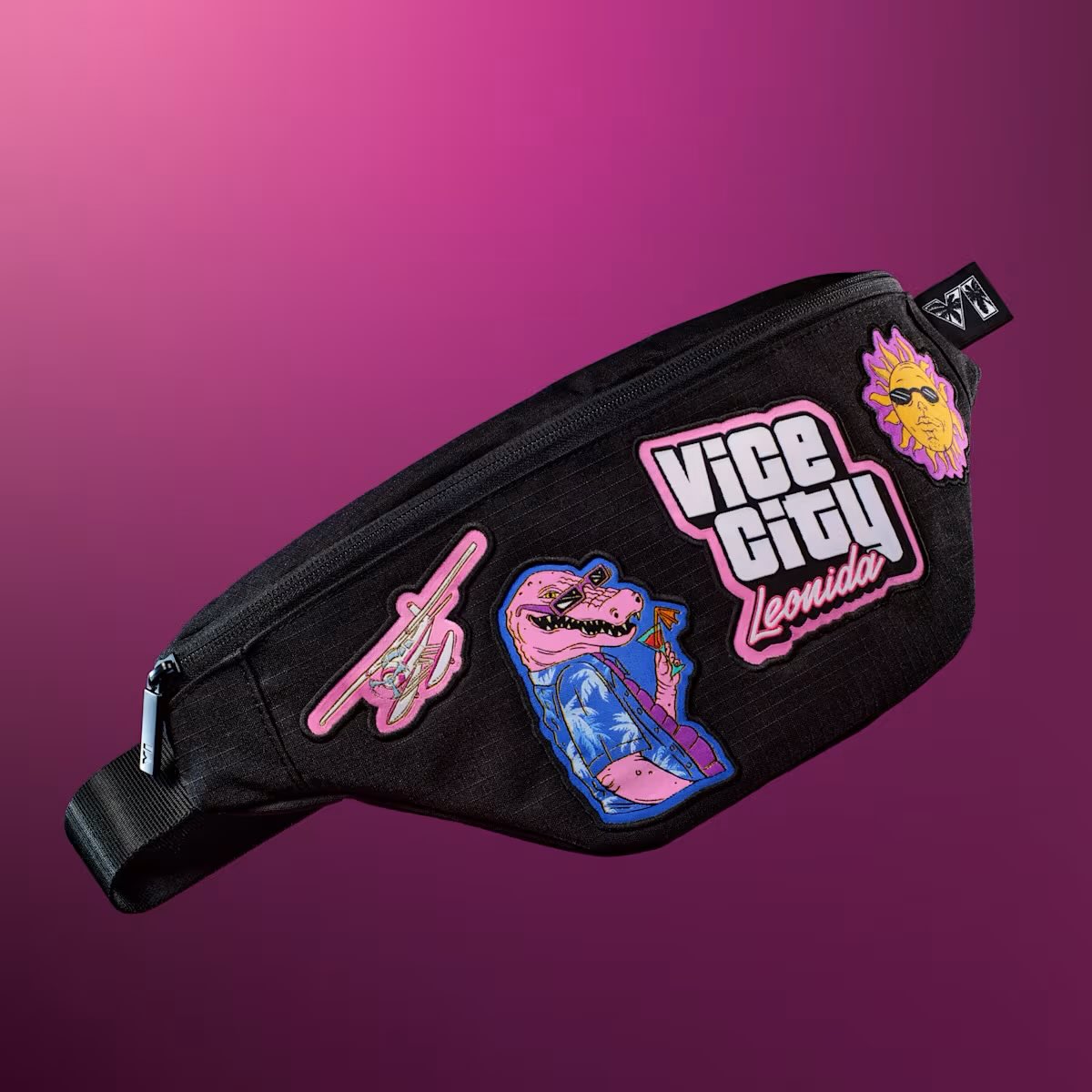 isaiahreyes32's tweet photo. 🚨 Rockstar just revealed a $400 GTA VI: Vice City Collection…

And it DOESN’T INCLUDE THE GAME 😭

You get a bunch of Vice City merch and collectibles, but you still have to buy GTA VI separately.

$400 without the game is insane. Would you actually buy this? https://t.co/DtnQXvwtZY
