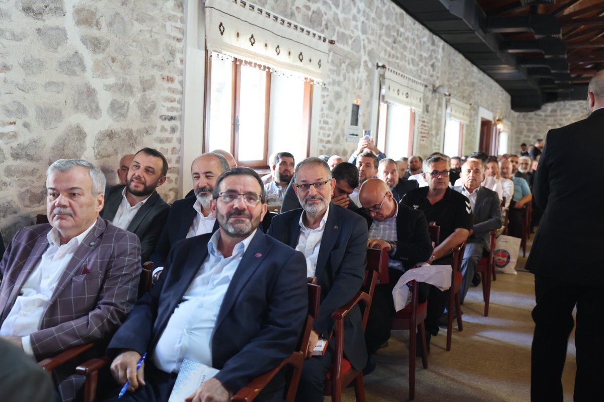 emekli_memursen's tweet photo. Emekli Memur Sen Başkanı Ali KÜÇÜKKÖSEN Şehadetinin 100.yılında İskilipli https://t.co/TmmPUCBQi8ıf Efendi'nin anıldığı "HAFIZAYI ONARMAK"Konulu Panele katıldı..... https://t.co/XG6ITde7Dv