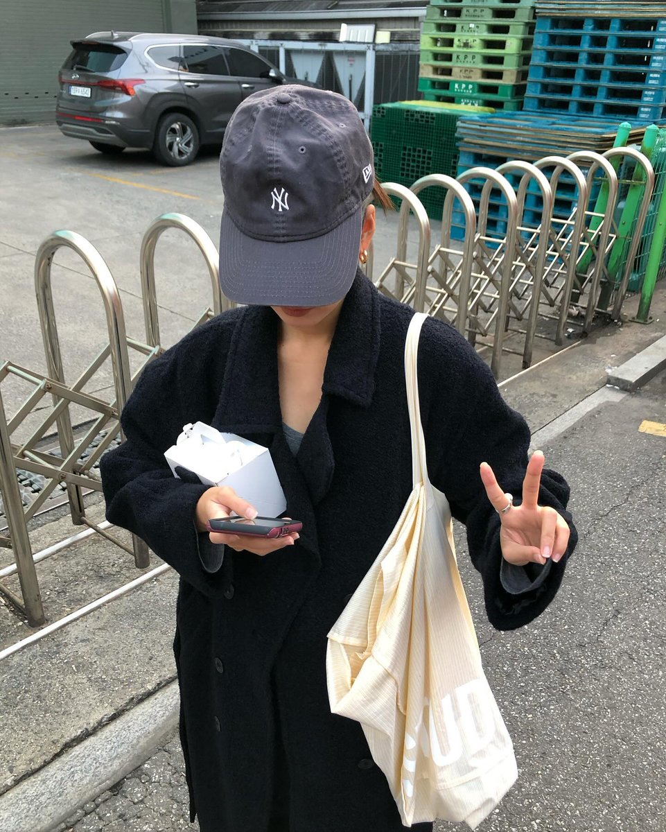 beatriznog_'s tweet photo. Greetings from my side ✨ your smile can brighten someone’s day—wear it proudly. 💖
xGzjsa https://t.co/8HiAI8mYqD