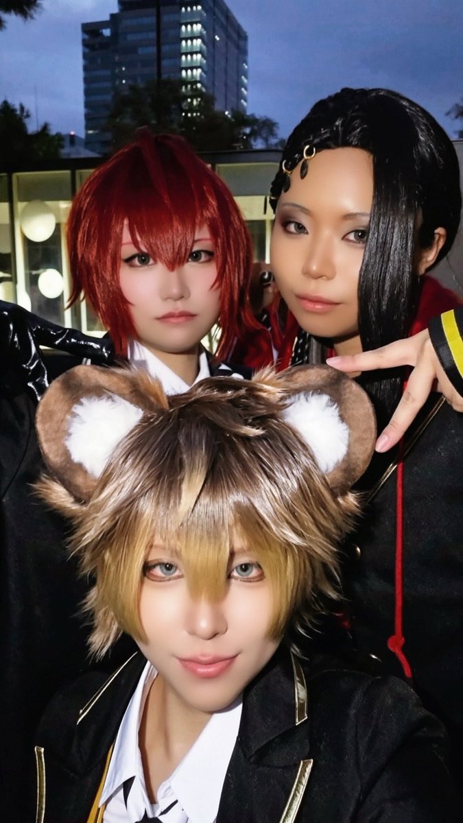 cream_dame6's tweet photo. 最後まで楽しすぎた㌠

twst／cos
🌹／🍩／🐍 https://t.co/opzsxuVgqU