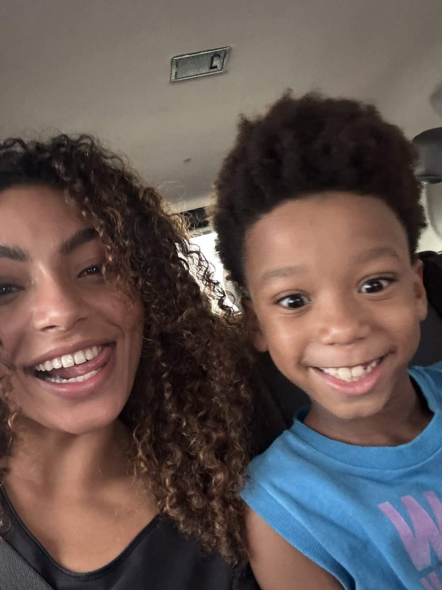 anygabrielly's tweet photo. OUVI DIZER QUE HABEAS CORPUS ESTÁ NO TOP 10 DA @NetflixBrasil É ISSO MESMO??? MEU DEEEEEUS https://t.co/7OVboo6s0d