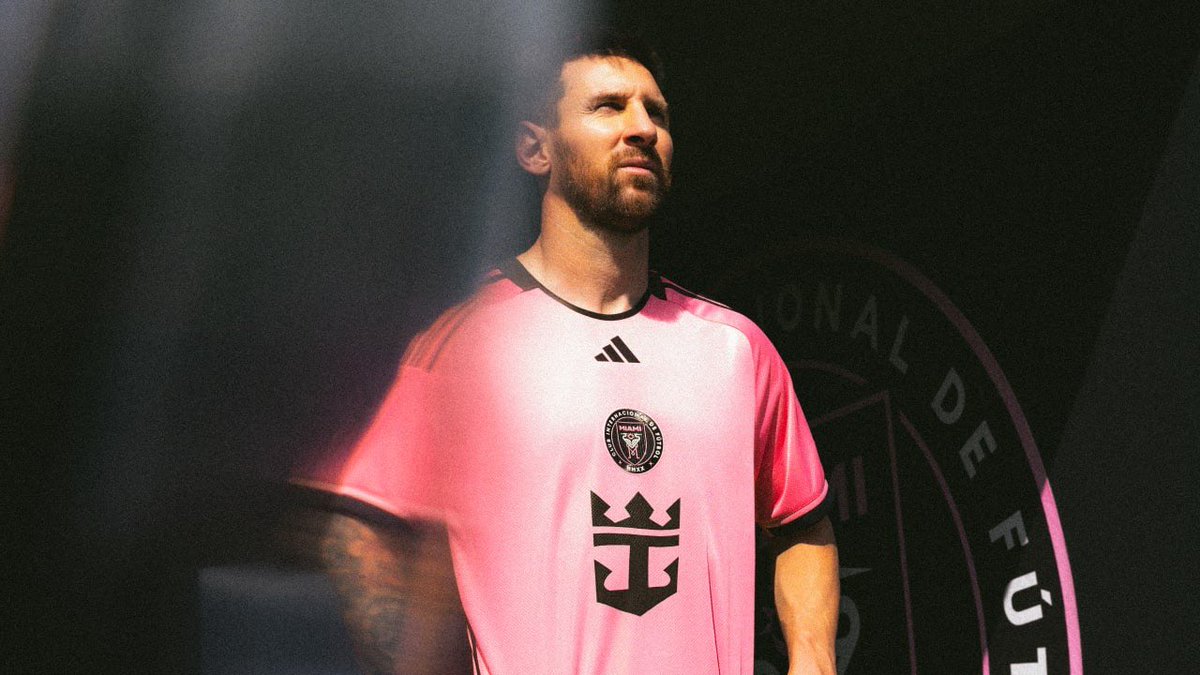 tsbexcoba's tweet photo. @TouchlineX When you finally get to feel the magical touch of the Goat 🐐 , you have to come out with your testimony ❤️🔥🔥 https://t.co/pIRNpS7mej