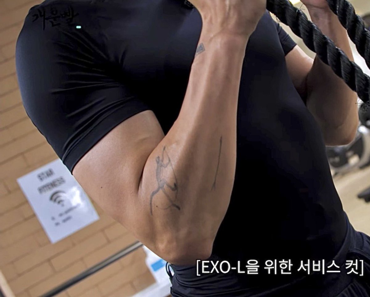 bbhbyeol's tweet photo. lord have mercy. https://t.co/d4n4LRmnLn