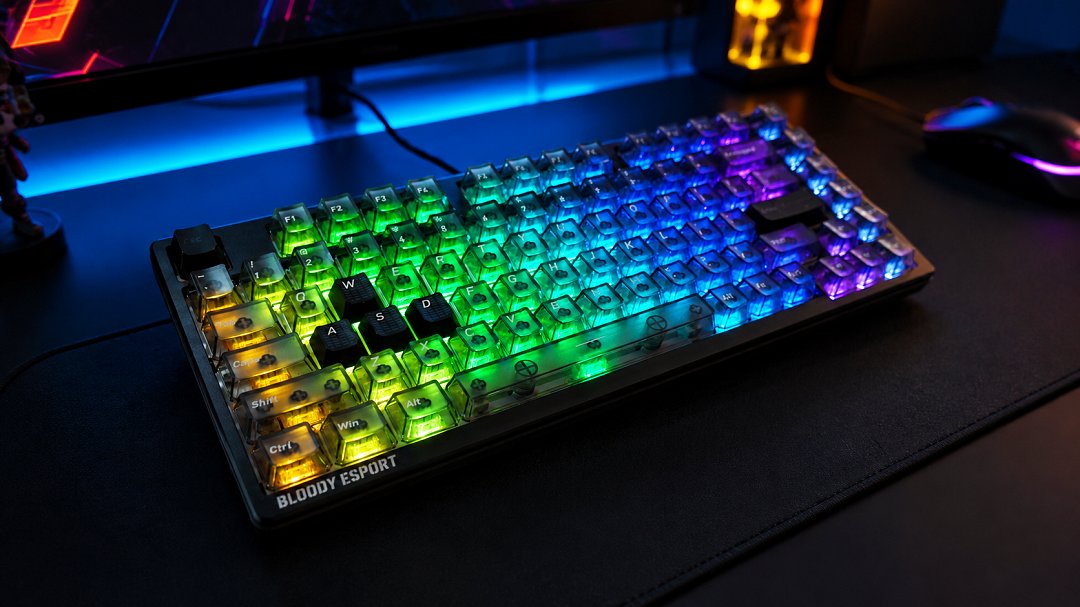 Bloodygaming's tweet photo. The MS76 in Stellar Black 🖤 vs. Crystal White 🤍.Which one will complete your setup? https://t.co/4kDAwowXqJ