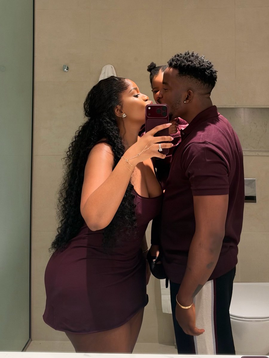 irene_tlou's tweet photo. The Okoronkwo’s  understood the assignment 🍷✨

A happy family matching, pure joy, and love that you can feel through the screen. We love to see it. https://t.co/yONvPQzKf8