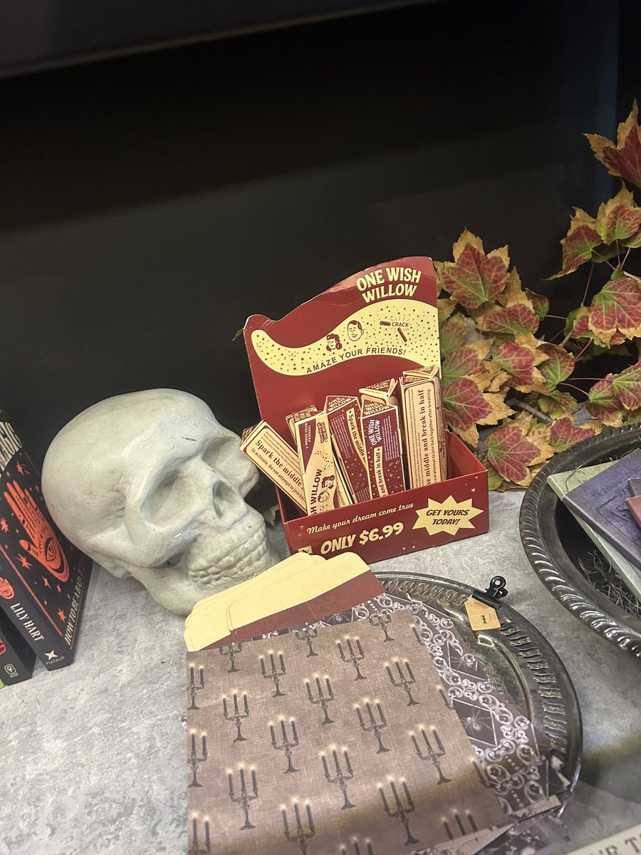 pixelslvtz's tweet photo. found those tiktok things at my local witch store lol

#onewishwillow #edrtwt #weedtwt https://t.co/hWy8NdiwO6