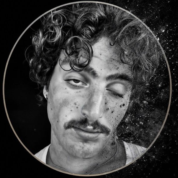fe_fdw's tweet photo. La tía Sebi nombró a los twitteros grandes que apoyaban a Sol y no nombró a Lautrolo jaj
JAQUE MATE.
#SolAbrahamEnRumis https://t.co/HVs2Td58LO
