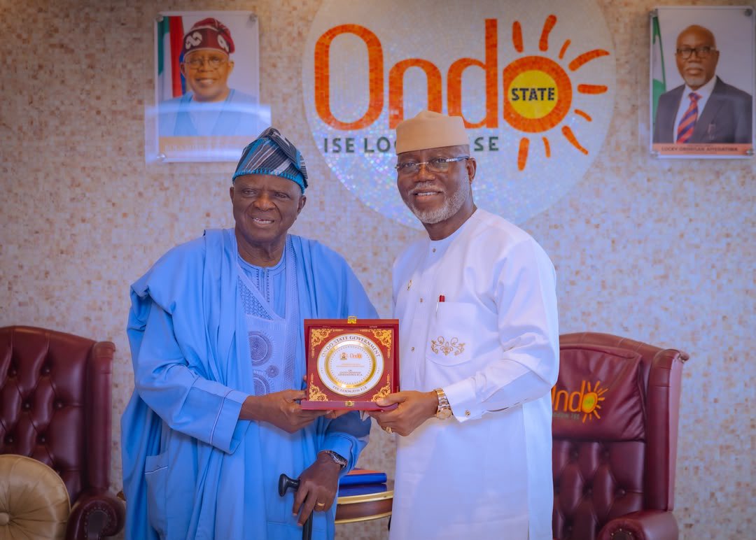 OndoStateOnline's tweet photo. GOV AIYEDATIWA HOSTS NMA, PLEDGES MORE INVESTMENT IN HEALTH SECTOR

...Gov promises to review, inaugurate HMB board

Ondo State Governor, His Excellency, Hon Lucky Orimisan Aiyedatiwa, on Thursday, pledged to deepen investment in the health sector, assuring the Nigeria Medical Association (NMA), Ondo State chapter, that his administration will continue to strengthen healthcare delivery across the state.

Governor Aiyedatiwa gave the assurance when the newly elected executive members of the NMA paid him a courtesy visit in his office in Akure.

The governor congratulated the new executives, saying their election demonstrated the confidence reposed in them by members of the association.

He also commended the immediate past leadership of the association for their contributions and urged them to continue providing guidance and encouragement to the new executives.

Governor Aiyedatiwa thanked the NMA for recognising his administration’s achievements in the health sector, saying its campaign promises are being translated into visible and verifiable actions capable of positively impacting the people.

“I want to assure you that I will do more, as long as I am here. I will work within the limited resources that are available at my disposal,” he said.

The governor said security of lives and property remain the administration’s first priority, followed by health and education, stressing that no sector would be left behind.

He said his administration inherited a health sector that required a turnaround to better serve the people, adding that education is also a priority because no nation can develop without producing young leaders and the human capital needed in other sectors.

Governor Aiyedatiwa said the government is equipping hospitals and had awarded contracts for 500-bed projects across the state, with contractors already on site.

Responding to the NMA’s concerns on doctors serving as corps members, particularly the difficulty in attracting doctors to Akure, the governor said he would look into the matter.

He disclosed that his administration had increased allowances to attract corps members and is constructing a new structure to provide better accommodation at the corps members’ camp.

On the Ondo State Hospitals Management Board (HMB), Governor Aiyedatiwa said he would review its composition and formally inaugurate the board.

He explained that the former chairman left after his elevation to Secretary to the State Government, while the second member, Dr Segun Ategbole, resigned to contest an election.

The governor said he had appointed a substantive chairman, while Dr Nathaniel Akeredolu had been providing leadership pending the formal inauguration of the board.

“I will look into the composition and do the official inauguration of the board,” he said.

Earlier, NMA Chairman in Ondo State, Dr Roland Arohunmolase, commended Governor Aiyedatiwa for his commitment to the health sector and the welfare of health workers.

He described the governor’s initiatives as revolutionary, saying they had positively impacted residents and health workers.

Arohunmolase commended Governor Aiyedatiwa for implementing the new salary structure approved by the National Wages Commission, describing Ondo as the first state to do so. He said the development had improved workers’ economic wellbeing and service delivery.

He also praised the procurement of state-of-the-art equipment, including a CT scan, and the plan to establish 500-bed hospitals across the state.

In attendance were the Secretary to the State Government, Dr Taiwo Fasoranti; Chief of Staff, Prince Segun Omojuwa; Head of Service, Chief Segun Odusanya; Commissioner for Health, Dr Banji Ajaka; Commissioner for Information, Hon Idowu Ajanaku; Commissioner for Finance, Mrs Omowunmi Isaac; and Special Adviser to the Governor on Health, Prof Simidele Odimayo.

Prince Ebenezer Adeniyan,
Chief Press Secretary to the Governor of Ondo State. 
September 24, 2026.