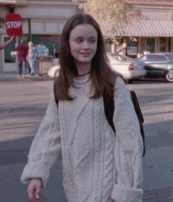 winonaddict's tweet photo. the sweater of all time https://t.co/SBBSa7xYAX