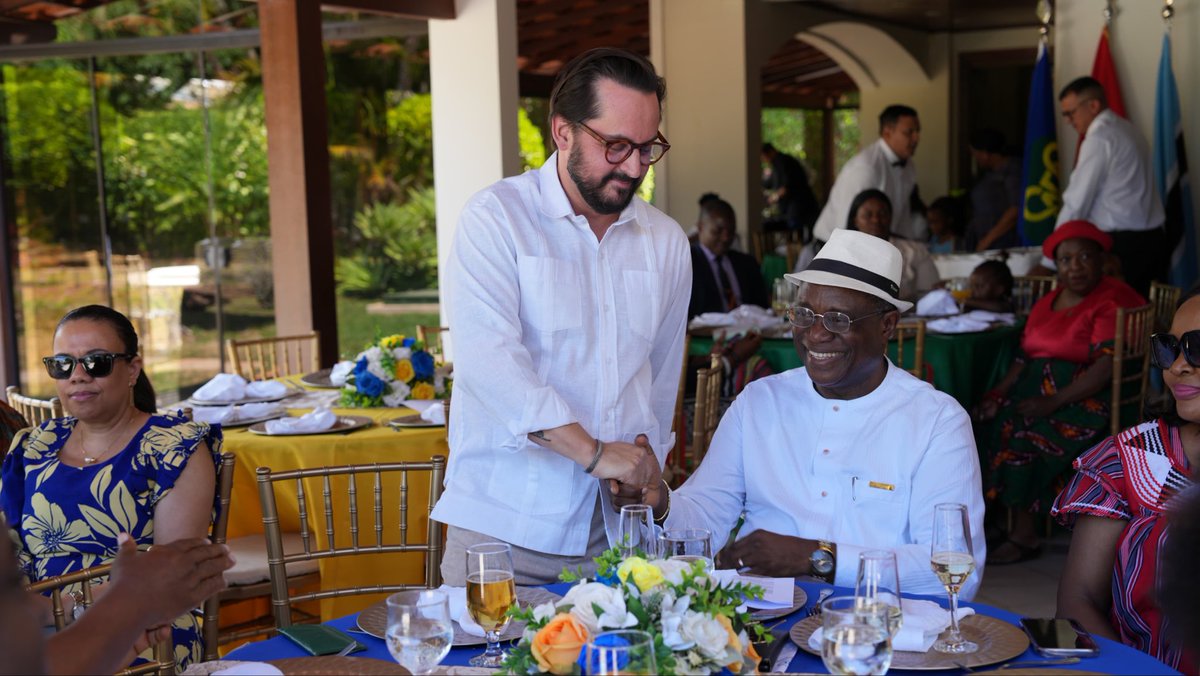 EmbassyCMRinBsb's tweet photo. https://t.co/oEMRAo8X3p