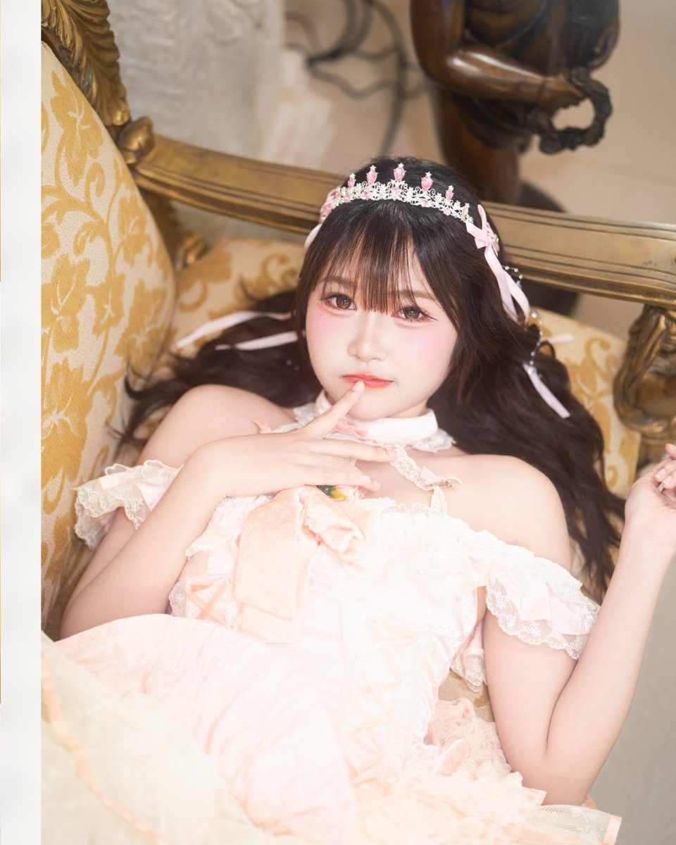 MonetNyZas's tweet photo. ⋆𖦹°‧Light up my 18 candles with me 🕯️
. ˚ ʚིᵋ ⋆ on my eighteen birthday ⋆ɞྀ ˚.

 #MonetNyZas #MonetDumpPalette https://t.co/BXIFriUPqI
