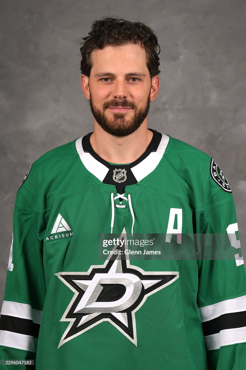 sighsamuel's tweet photo. 2013 vs 2026, Tyler Seguin is ready for his 17th NHL season and his 14th season with the Dallas Stars https://t.co/7Rt3vXJe0Y