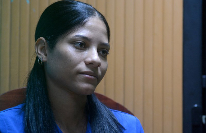 MINSAPCuba's tweet photo. 🔴🏥 Dennise Ibarra lleva 10 años en hemodiálisis en el Instituto de Nefrología "Dr. Abelardo Buch López". 3 veces por semana. Y ni el bloqueo de EE.UU. ni la escasez han impedido que reciba su tratamiento. "Nunca he regresado a casa sin mi procedimiento." 

#CubaNoEsUnaAmenaza https://t.co/5KPQaUxRxV