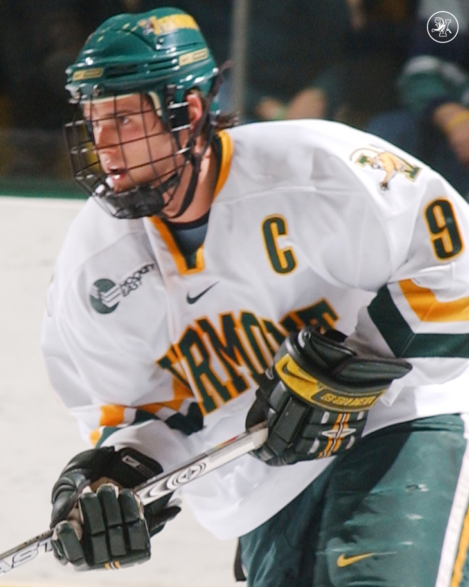 UVMmhockey tweet picture