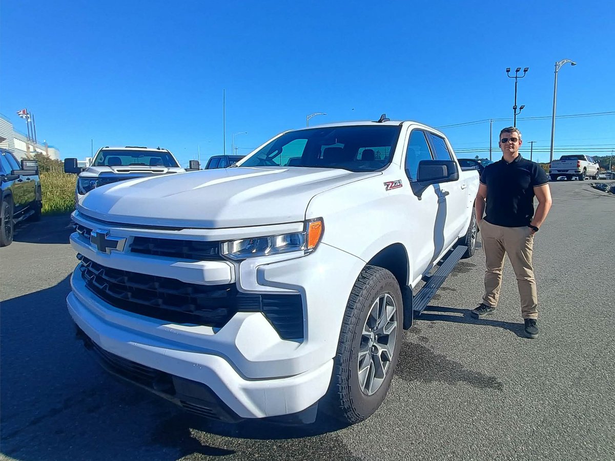 Tardif_GM's tweet photo. 🤍 Silverado 1500 blanc, ensemble Z71. FX a testé le marchepied. 😄
199 $/sem. sur 7 ans à 5,59 % (taux certifié).
Tardif GM, LA place en région 👇
📞 819-732-5314 | 🖥 https://t.co/XqJXoOSMGc | 📍 1222 Route 111 Est, Amos
#TardifGM #Silverado #Z71 #Amos #Abitibi https://t.co/hGqhL4nME1