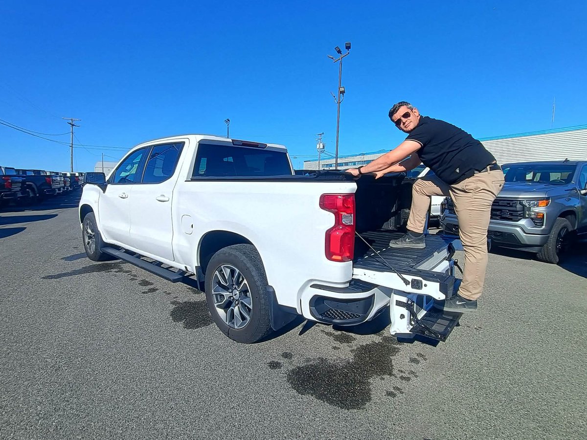Tardif_GM's tweet photo. 🤍 Silverado 1500 blanc, ensemble Z71. FX a testé le marchepied. 😄
199 $/sem. sur 7 ans à 5,59 % (taux certifié).
Tardif GM, LA place en région 👇
📞 819-732-5314 | 🖥 https://t.co/XqJXoOSMGc | 📍 1222 Route 111 Est, Amos
#TardifGM #Silverado #Z71 #Amos #Abitibi https://t.co/hGqhL4nME1
