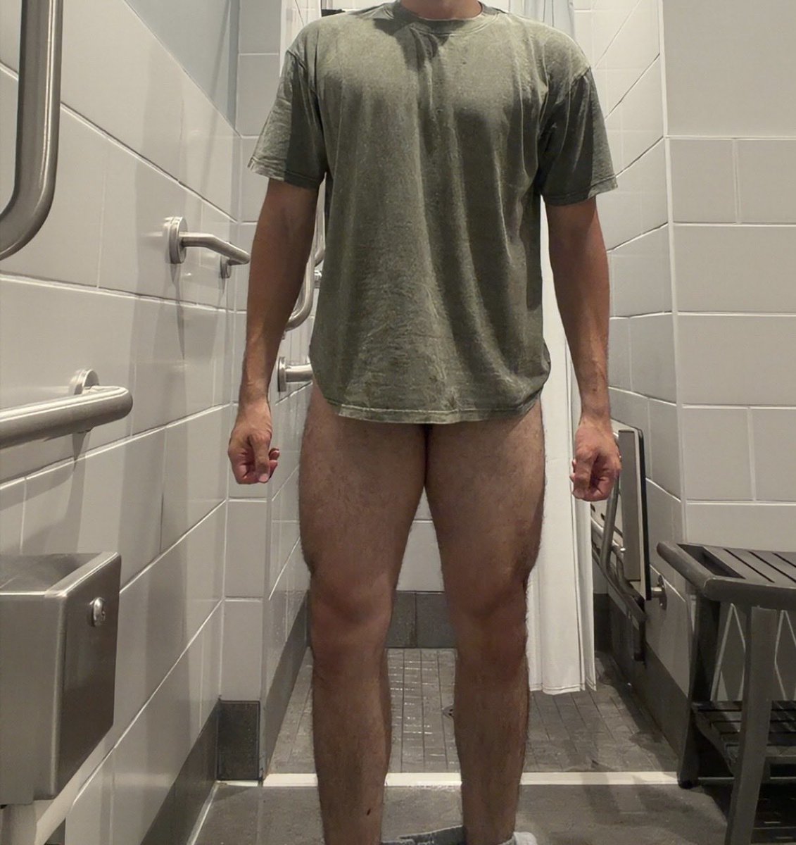mogiye2783's tweet photo. Hoy toco pierna y glúteos 🍑🦵😝 https://t.co/1SuKuQSavI