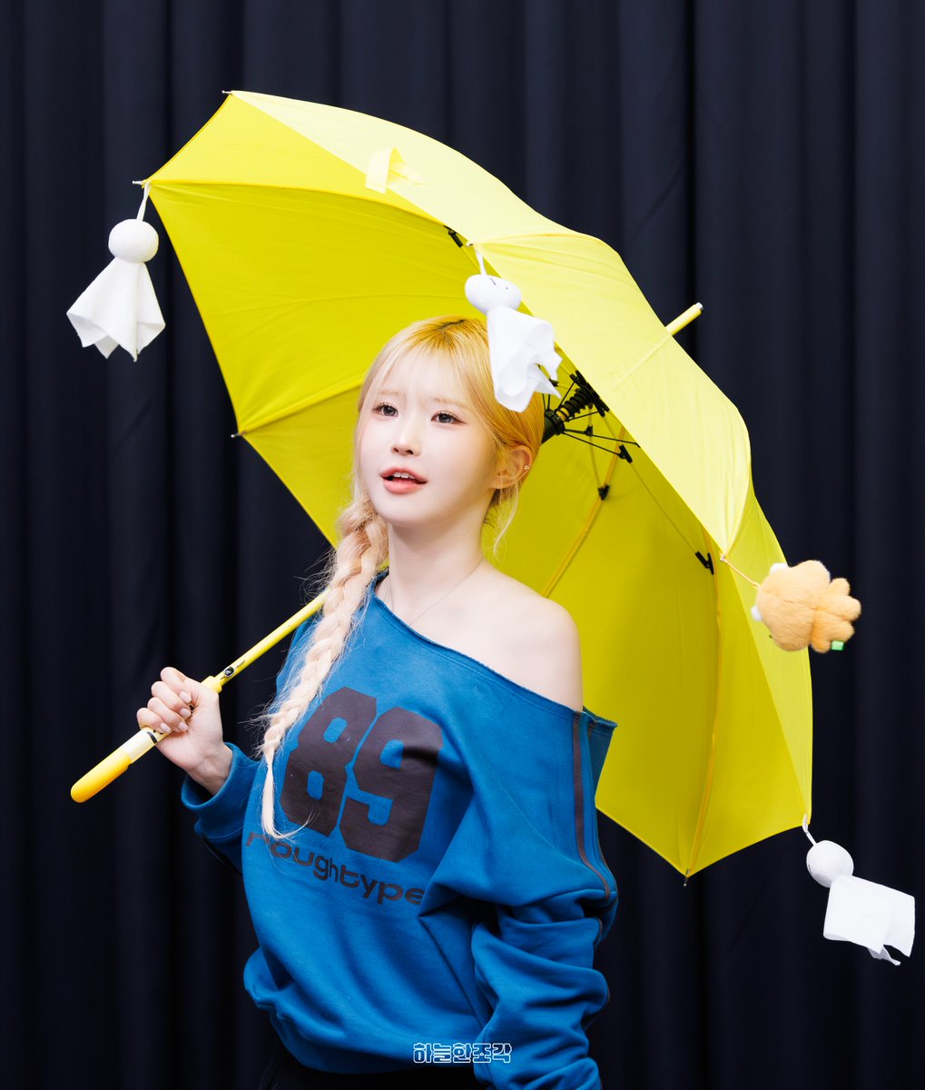 sky_piece_9's tweet photo. 260911 후즈팬 스토어 팬사인회 
송하영  
#송하영 #프로미스나인
#fromis_9 #SONGHAYOUNG https://t.co/XHRyUnlwsU