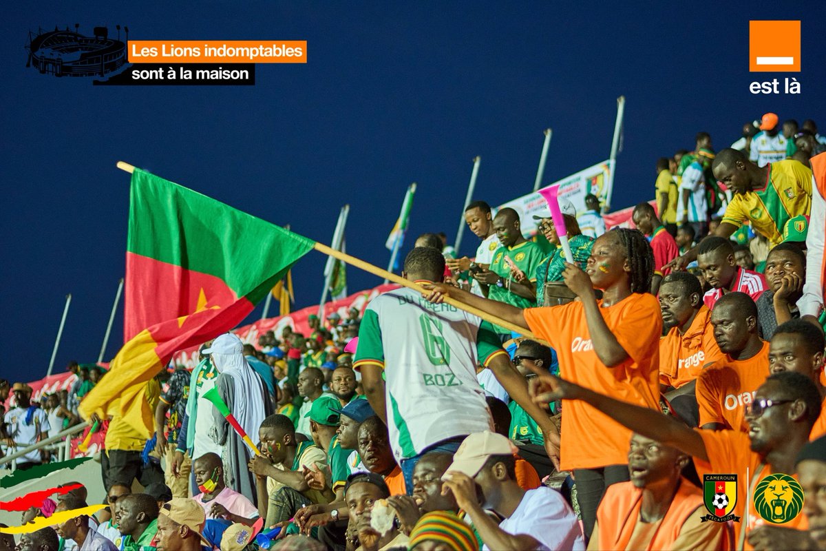Orange_Cameroun's tweet photo. 🔥 La chaleur atteint son paroxysme au Stade Roumdé Adjia !

À quelques minutes du coup d’envoi, l’ambiance est déjà électrique à Garoua. 🦁🇨🇲

#OrangeEstLà https://t.co/9IrcPl5Gff