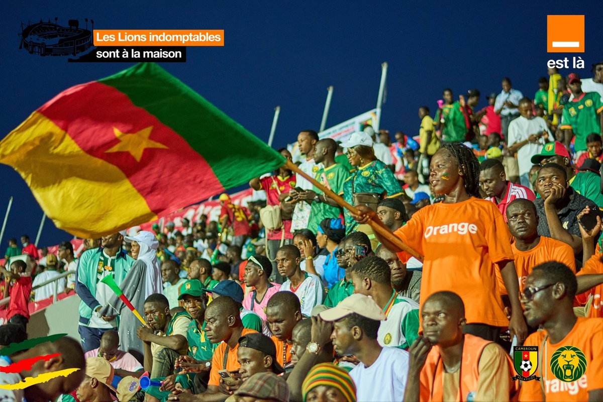 Orange_Cameroun's tweet photo. 🔥 La chaleur atteint son paroxysme au Stade Roumdé Adjia !

À quelques minutes du coup d’envoi, l’ambiance est déjà électrique à Garoua. 🦁🇨🇲

#OrangeEstLà https://t.co/9IrcPl5Gff