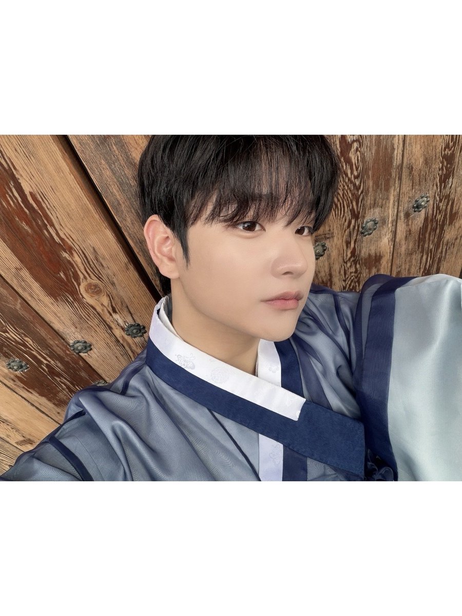 Ryumuhae's tweet photo. 10시간 걸린 사진이 너무 예쁘다..... https://t.co/xCSpn29zCX