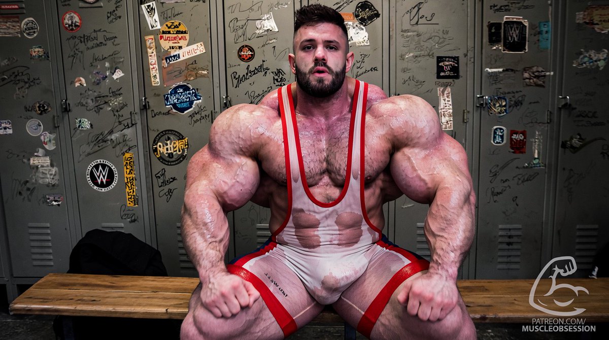 ObsessionMuscle's tweet photo. Marcus got sweated https://t.co/CMVDUclAd9