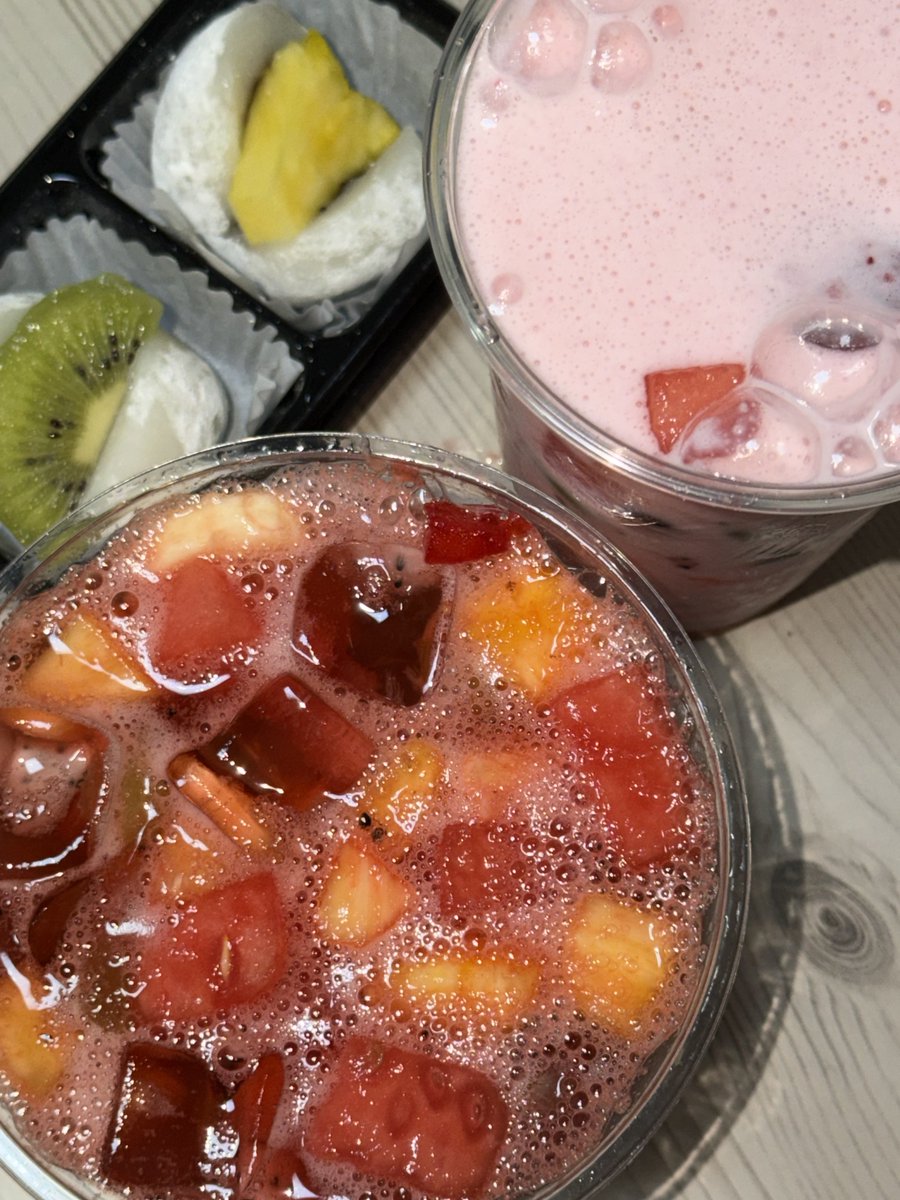 annivers3ry's tweet photo. 🍓🍎🍊🍒🍑🍉🍡 https://t.co/lZjik1YDH5