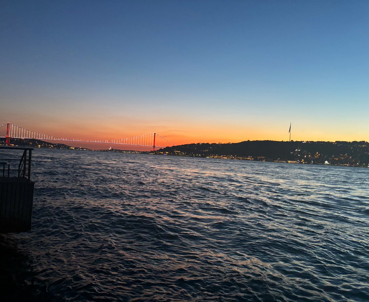 Sdtclk44's tweet photo. 🌅🌉 https://t.co/PWZDJwVgS7
