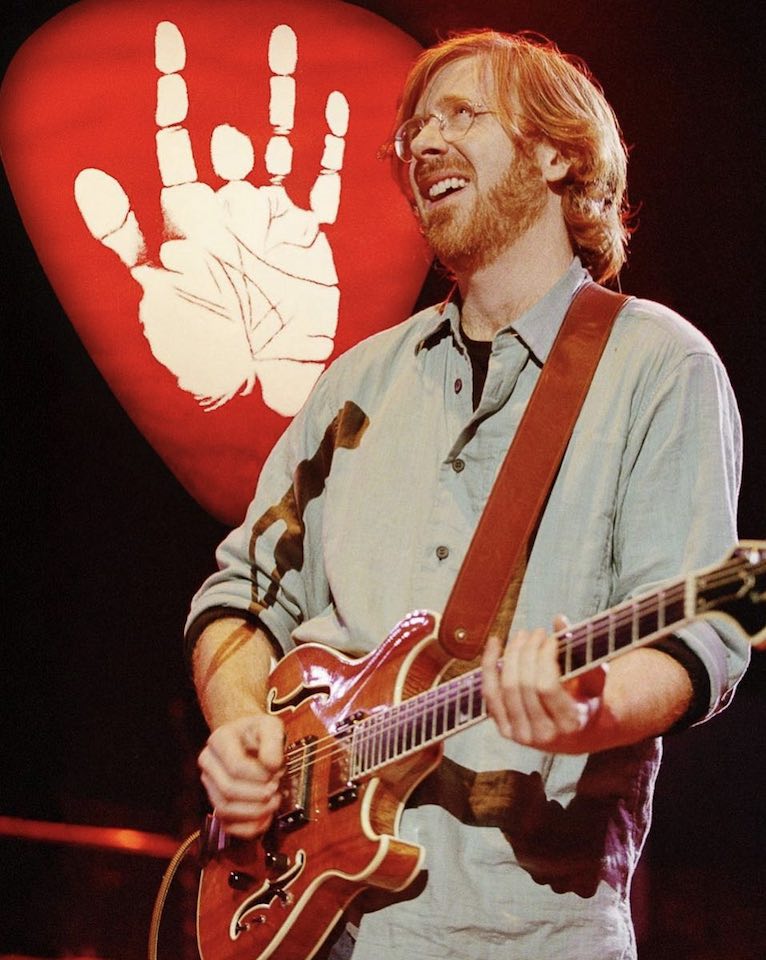 shapsio's tweet photo. 9/24 #phish #TIPH: full moon at the zu @AmherstCollege 88, austin99, @TargetCenterMN 00, comes a time/garcia tribute w/T @GreekBerkeley 05, PBSw/page troy08, M @thevogue indy09, mike @LincolnRaleigh 17, T wilmington nc21, trey marymoor concert22. https://t.co/Z0HqIOIVDR