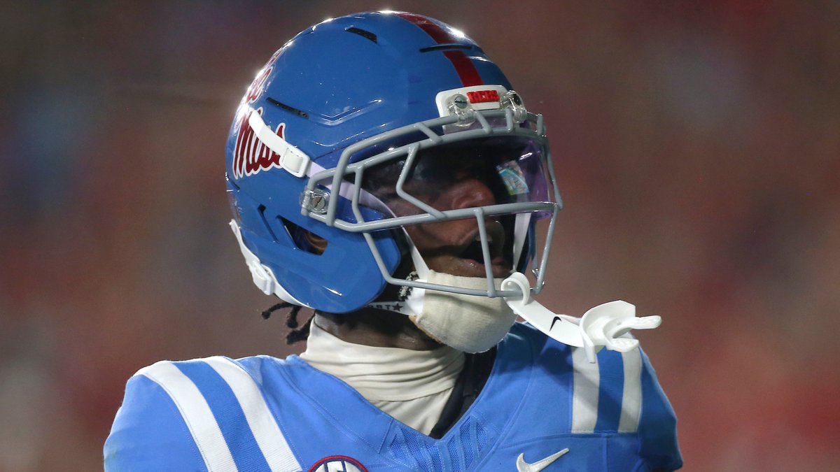 SpiritBen's tweet photo. Traylon Ray sat inside the Ole Miss locker room Saturday and asked God for whatever He saw fit to provide.

“I was like, ‘God, I’m not going to ask for any stats. Just bless me.’”

The answer became the best game of Ray’s college career.

🔗 https://t.co/1igNrtZwoO https://t.co/AWOs7gTE8c