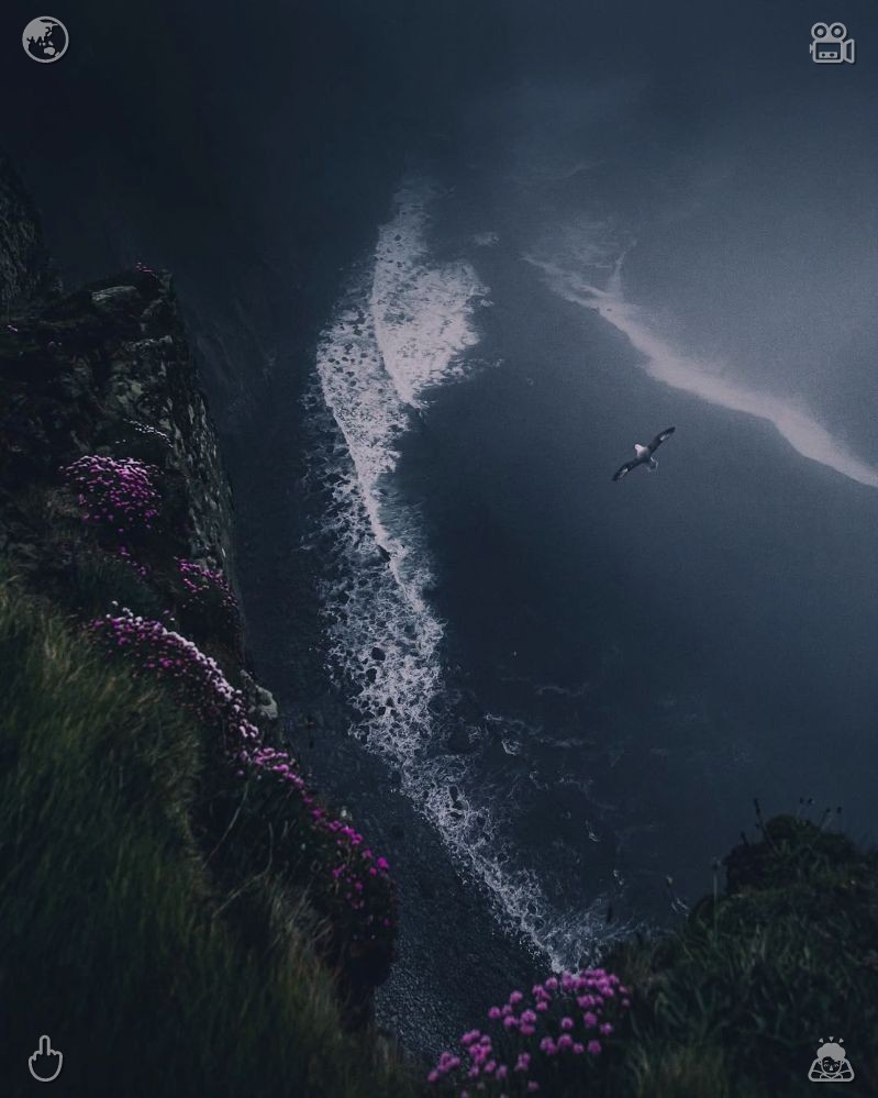 yoppy020524's tweet photo. Overcome each tough circumstance. Her blog expanded into a thriving brand, and she authored a book on self-love and self-expression, drawing on her own images and narratives to motivate others. https://t.co/yGONaBFuHG