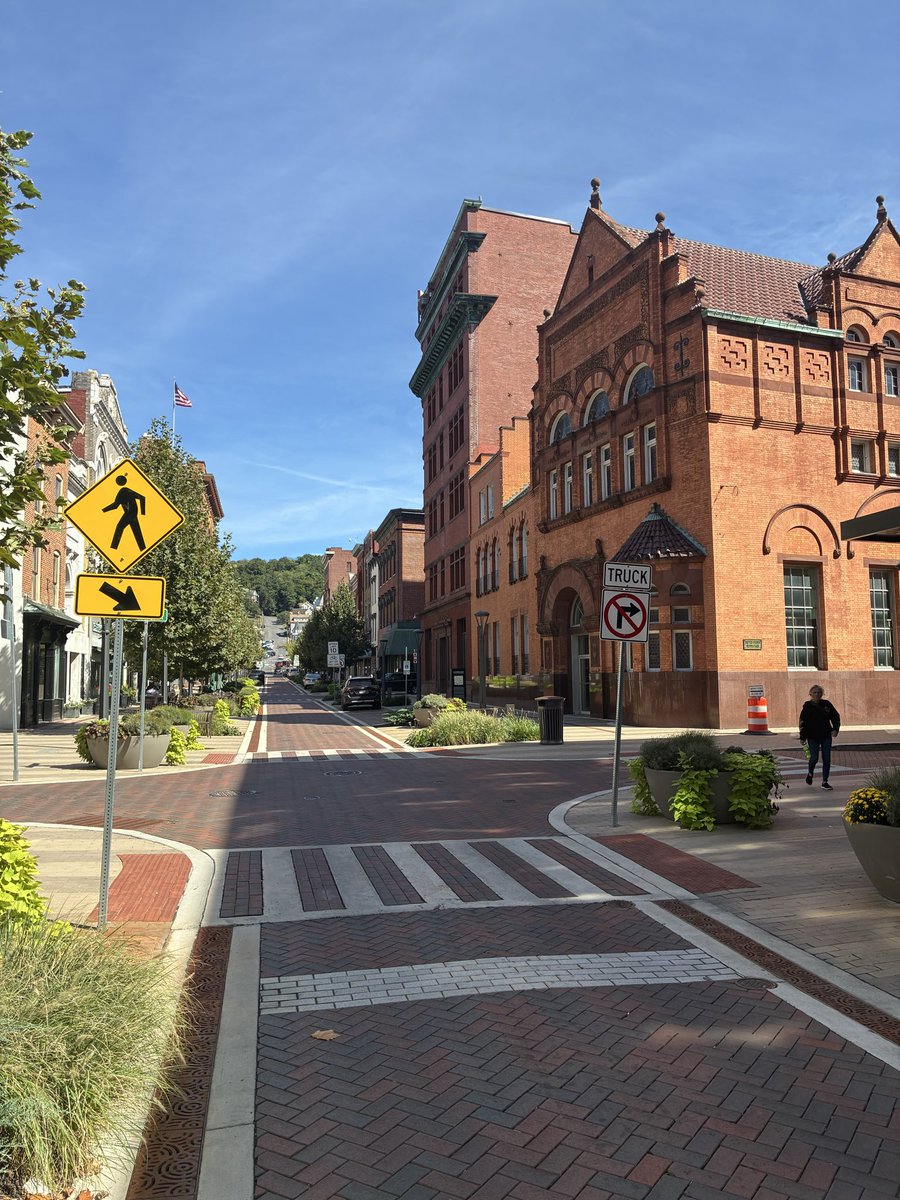 jack_jackharvey's tweet photo. “Busking” or “ Street performing”

Beautiful Cumberland, Maryland downtown mall

Would you prefer to call it “busking” or “street performing” https://t.co/PXofswYJwN