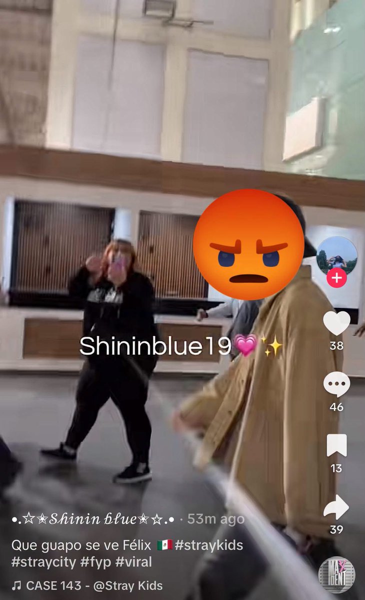 naneun_lai's tweet photo. REPORTE ‼️

NO SE VA AL AEROPUERTO.
Los aeropuertos NO son lugares para reunirte con tu idol, ninguna clase de argumento emocional cambia eso. 

Solo denuncien.

https://t.co/EkjpmpGJ0y

https://t.co/DsWgXEIaY6 https://t.co/KJbo3xDJja
