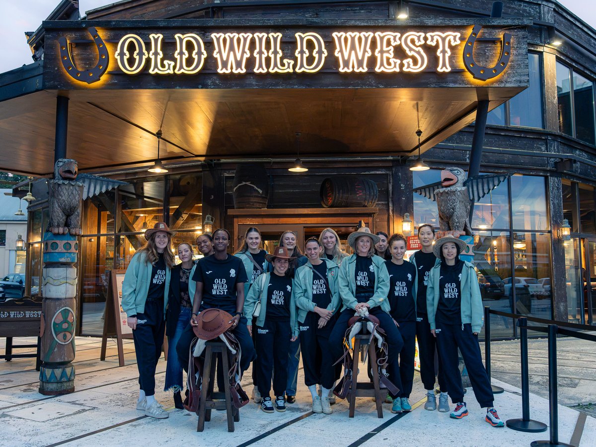 ImocoVolley's tweet photo. Ancora in sella insieme! 💛💙🤠

Old Wild West al fianco della Prosecco Doc Imoco Volley anche nel 2026/27 come Gold Sponsor e Partner Ufficiale Ristorazione!

Per gli abbonati e i possessori di biglietto, sconto del 15%!

#ImocoVolley #OldWildWest #PantereDoc https://t.co/oG5X3hiJ9A